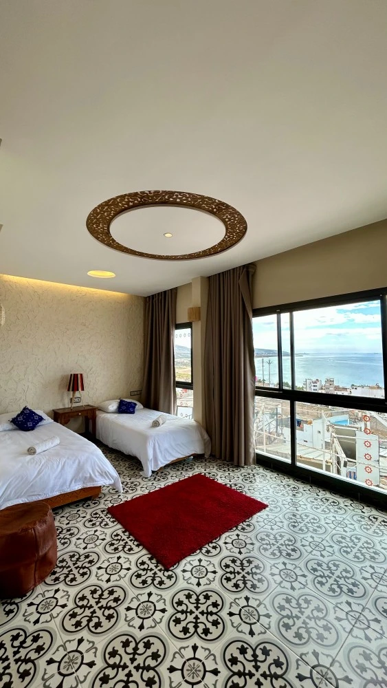 Comfort ocean-view private room · ensuite