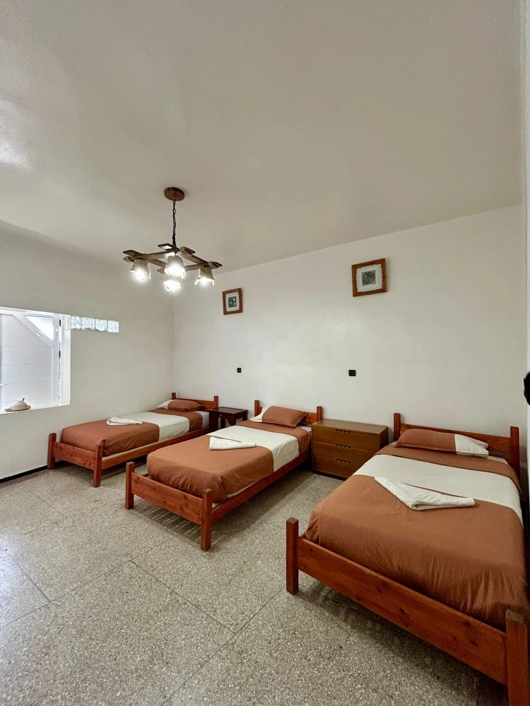 Standard · mixed · 3 beds